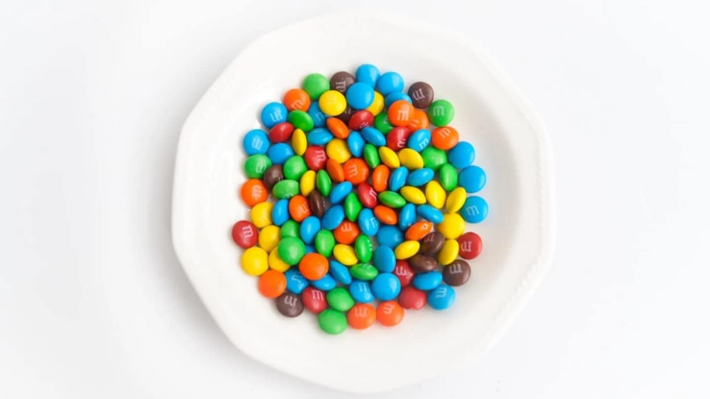 M&M Milk Chocolate Candy Individually Wrapped - (2lb- 60 Counts)