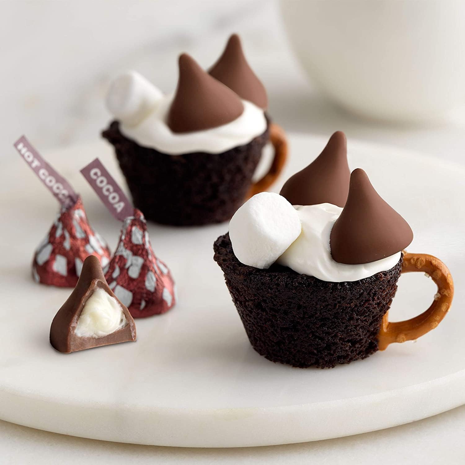 Hershey'es Hot Cocoa Kisses Mother Days Chocolate Candy - 1lb (100 pcs)