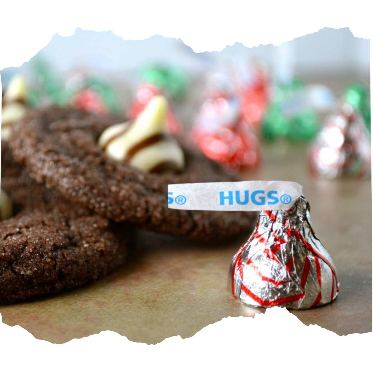 Hershey'ss Cristmas Kisses Milk Chocolate candy - (1LB 90 pcs)