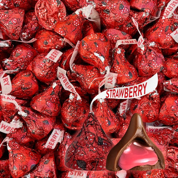 Hershey'es Kisses Strawberry Dipped Chocolate Candy- 2lb (200 pcs)