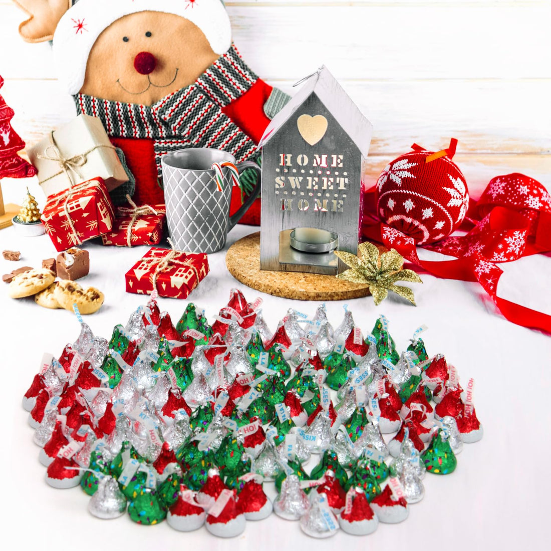 Hershey'ss Festive Kisses Chocolate candy - 4LB (400 pcs)